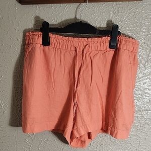 GAP Women's Coral Shorts L